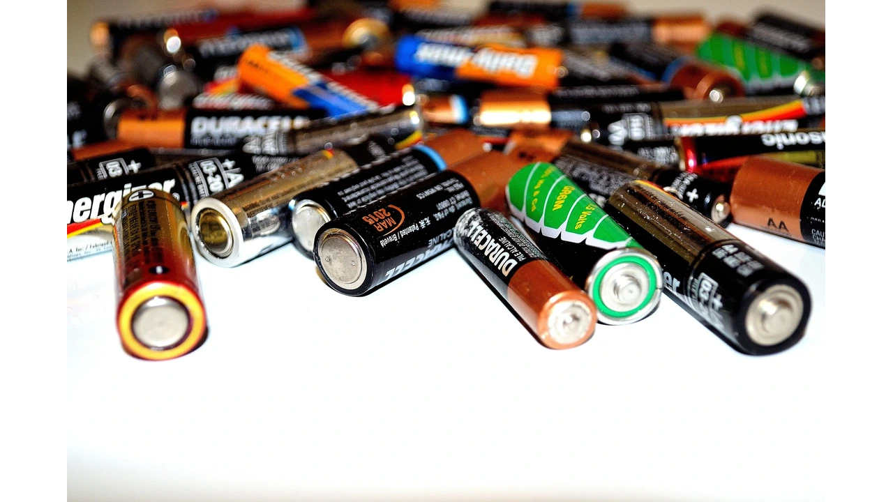 Bulk Battery Buying in Dubai: MOQ, VAT Invoice, and Delivery SLA Checklist (2026)&nbsp;