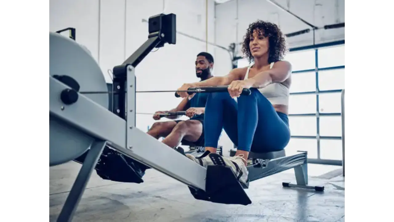 How to fold & store a rowing machine in an apartment in UAE