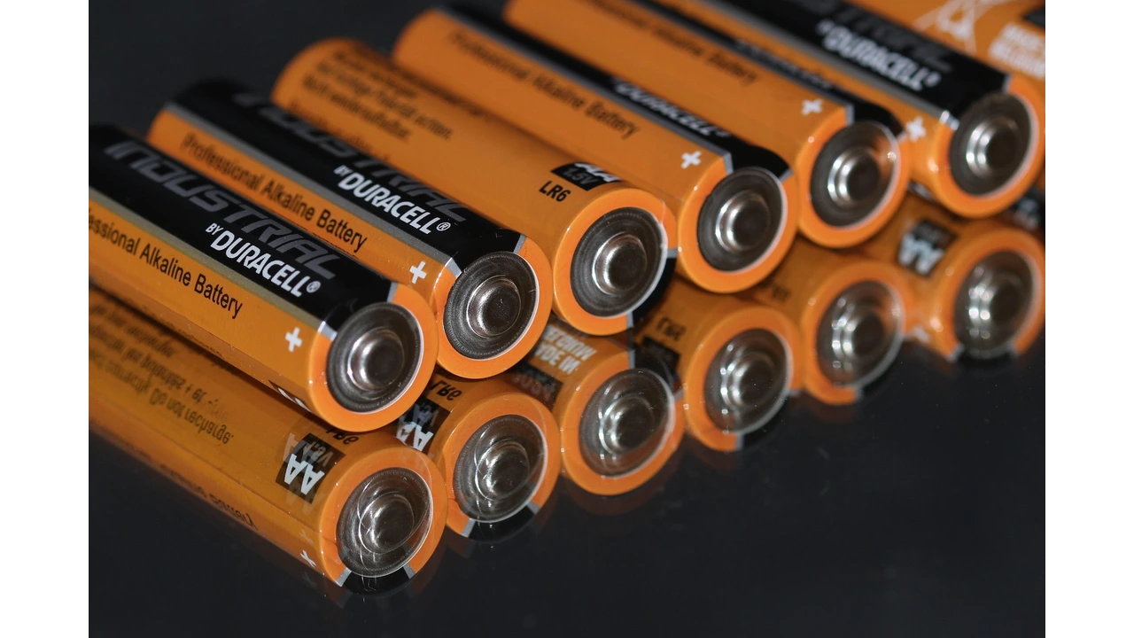 How to Vet a Battery Vendor in Dubai: Authentic Stock, Expiry, and Storage Proof&nbsp;