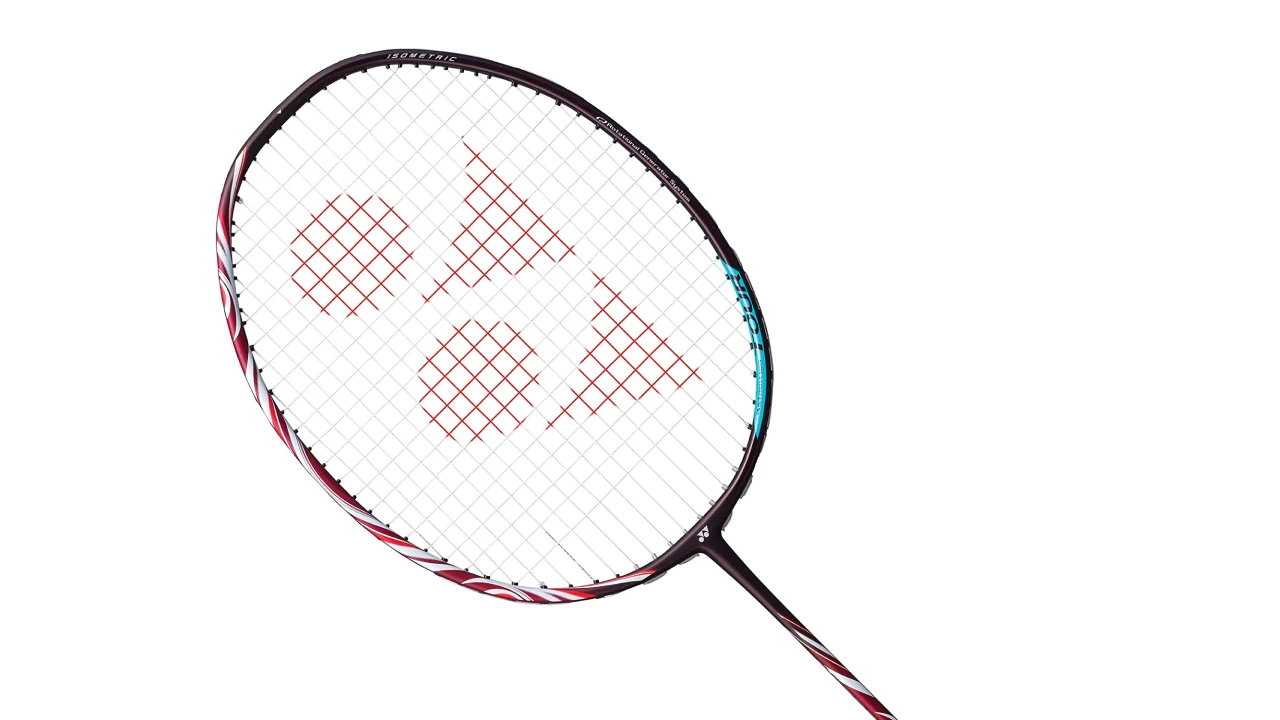 Yonex Astrox 100 ZZ Review UAE: Price, 4U vs 3U, Who Should Buy It